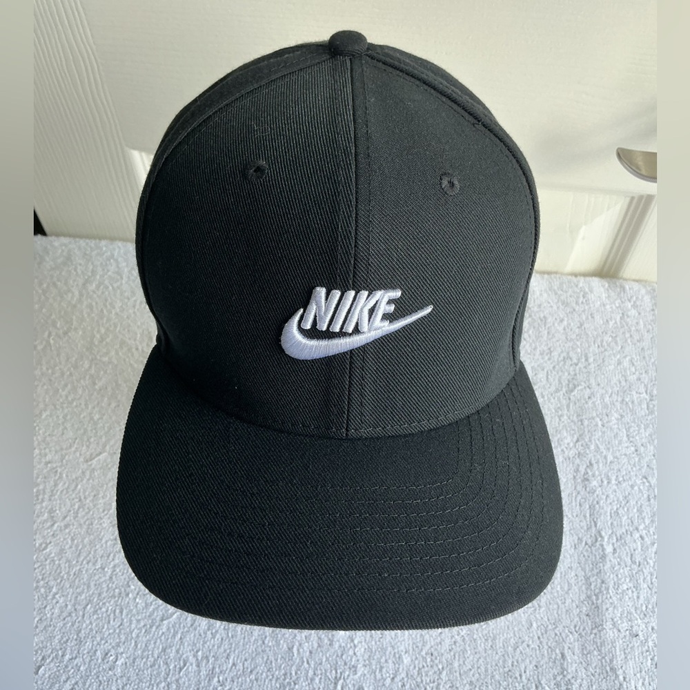 Nike Black and White Logo Cap